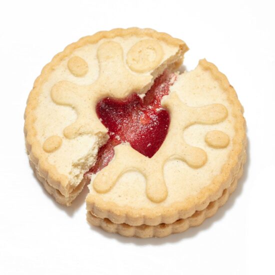 Raspberry Jammie Dodgers Pieces